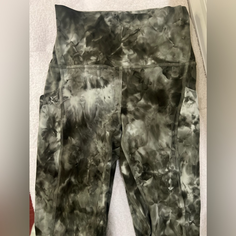 Lululemon leggings